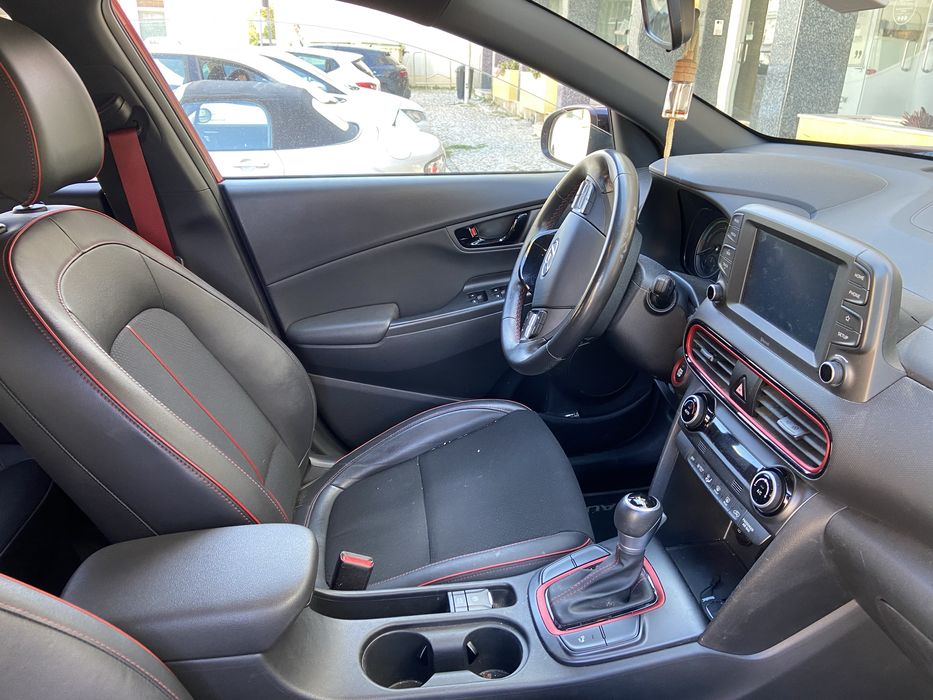 KAUAI 1.6 GDI PREMIUM HEV + vermelho  Pulse red