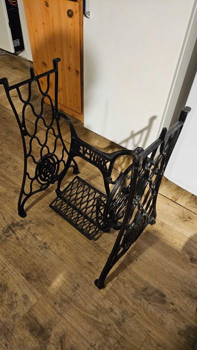 Nóżki maszyny do szycia