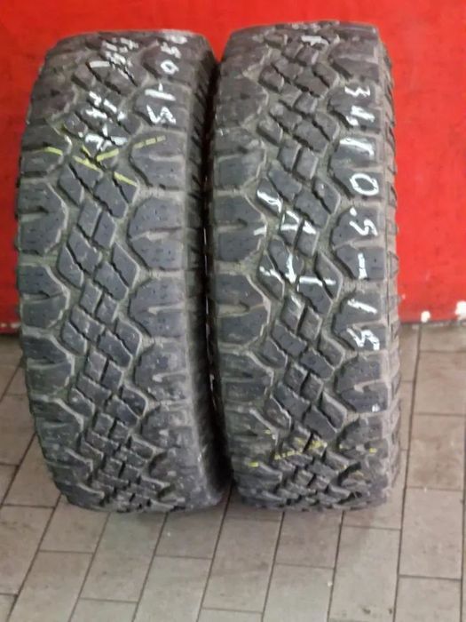 2 Pneus 31x10.5x15 Goodyear Wrangler com mais de 70% piso
