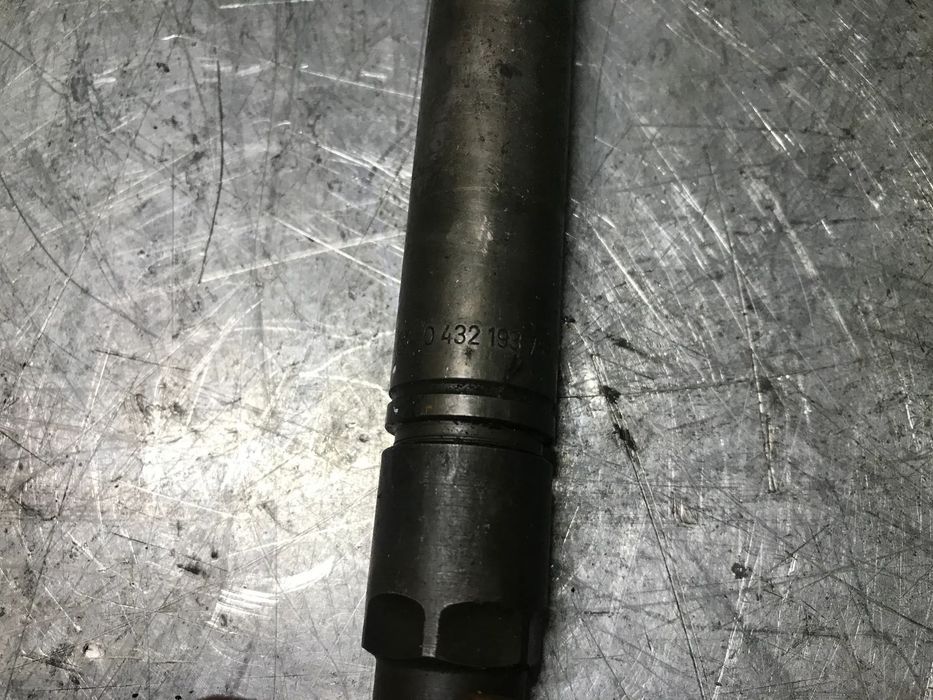 INJECTOR / INJETOR IVECO 2.8DTI 0432193757