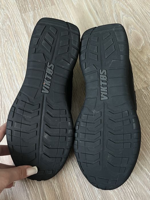 Чоловічі кросівки Viktos