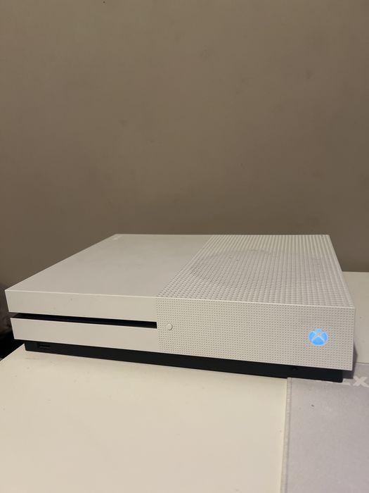 Xbox one S - 1TB