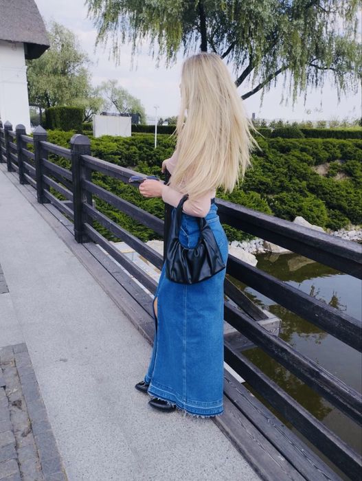 Продам спідницю джинсову