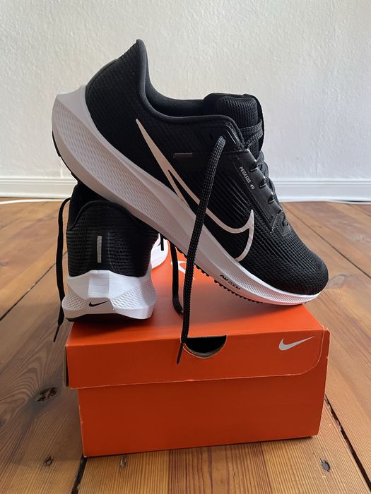 Кросівки Nike чоловічі 43 розмір нові