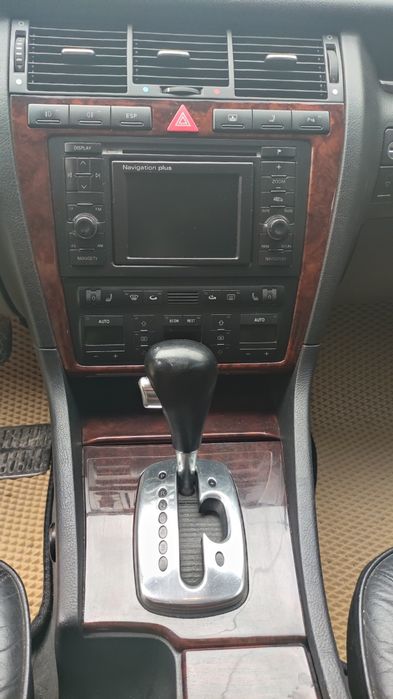 Audi A 8 D2 Long