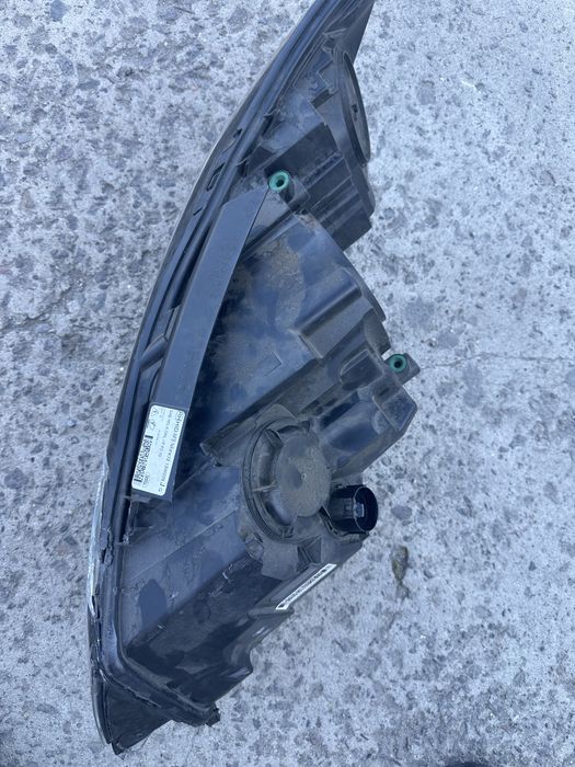 Фара land Rover Discovery sport AFS 2017 під ремонт