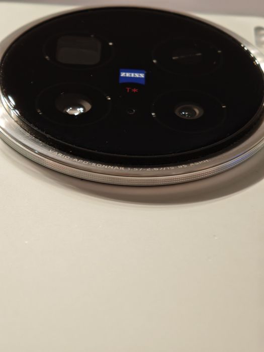 Vivo x200 pro como novo na caixa com filtro ND variável da K&F  e capa com rosca de filtro .
