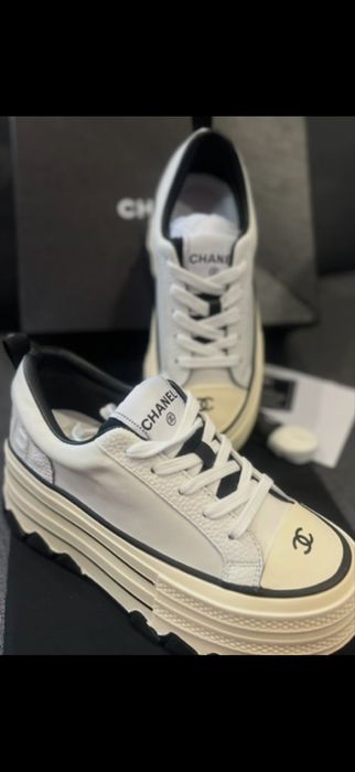 Кросівки жіночі chane