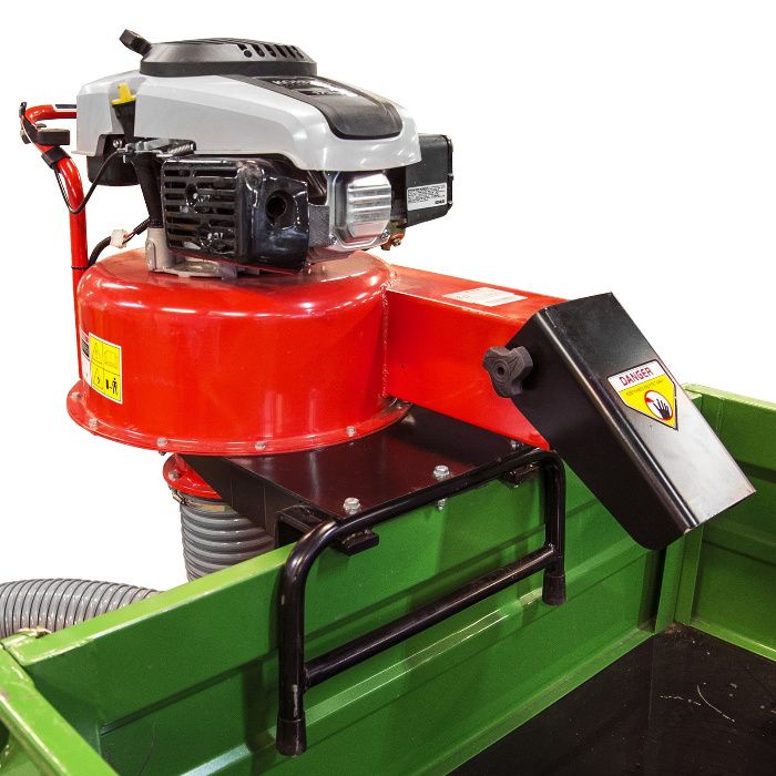 Odkurzacz  do liści do montażu na przyczepie, 6 KM, wąż 4 m