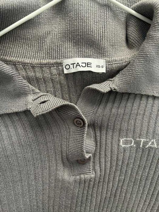 Поло сірого кольору Otaje