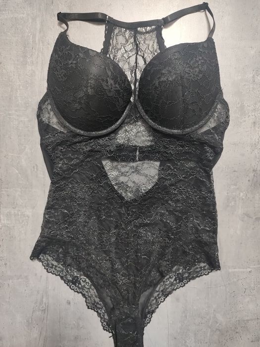 Body koronkowe czarne