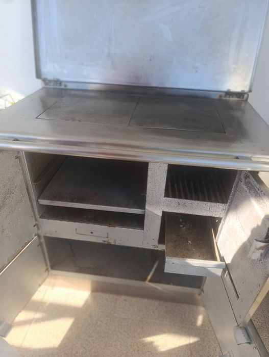 Fogão de lenha em muito bom estado