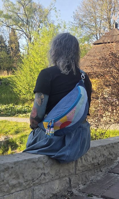 Saszeta XXL. Idealna zamiast plecaka.