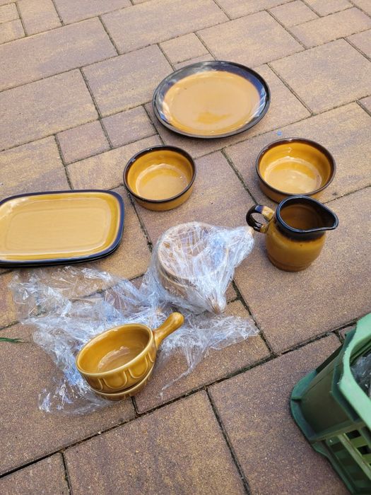 Porcelit Pruszków różne  miodowe naczynia