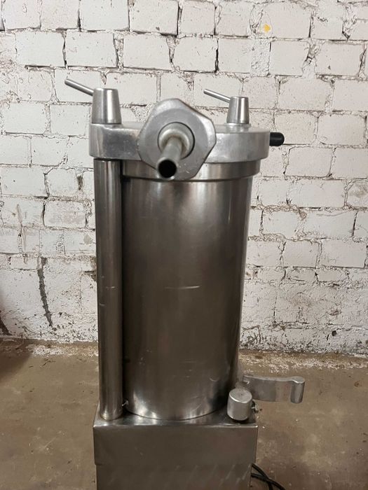 Nadziewarka hydrauliczna, szpryca do kiełbas Ramon 20 litrów
