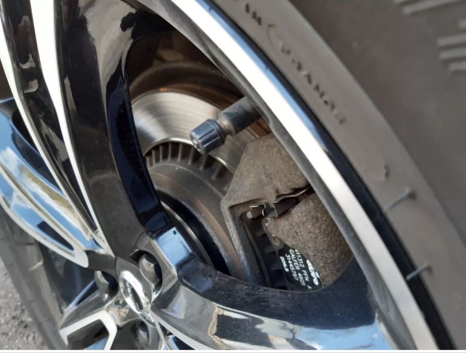 Колісні проставки HEICO H6122820  Volvo