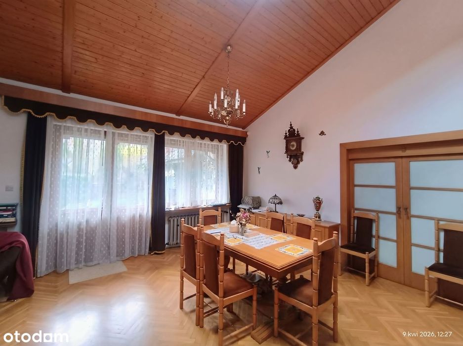 Dom wolnostojący z dużym, urządzonym ogrodem. Brwinów/Podkowa Leśna