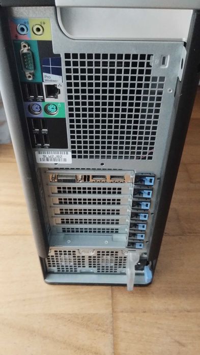 Komputer (stacja robocza) Dell Precision Tower 5810