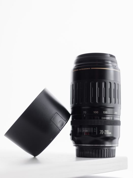 Обʼєктив Canon EF 70-210mm f3.5-4.5 Ultrasonic