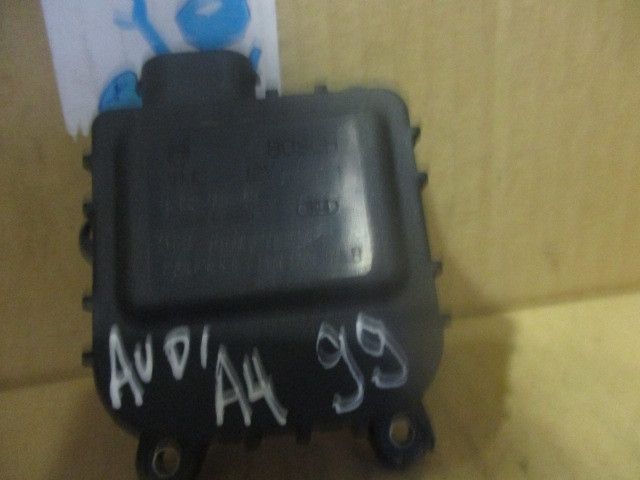 Motor da comporta da sofagem AUDI A4 (8D2, B5)