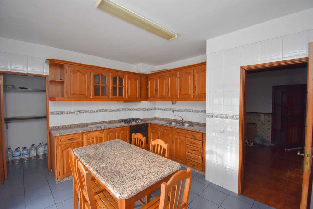 Apartamento T3 para arrendamento em Lousã