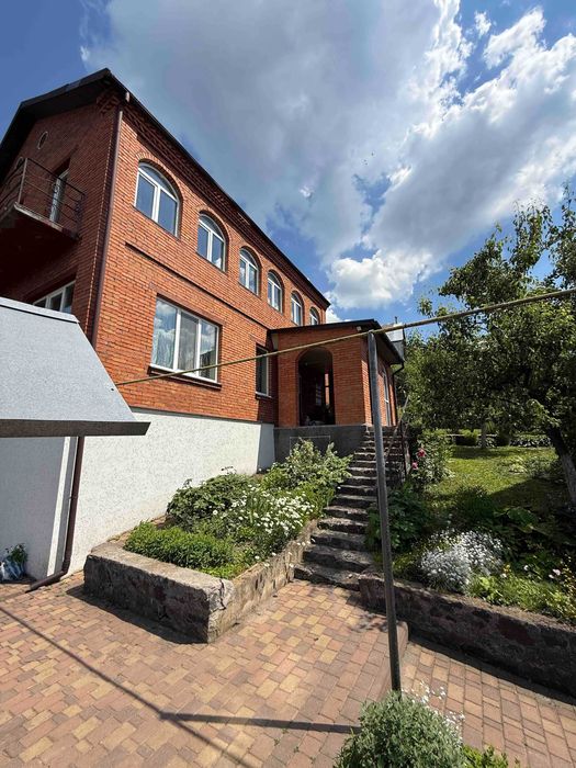 44906 Продаж цегляного будинку,  Лезнево