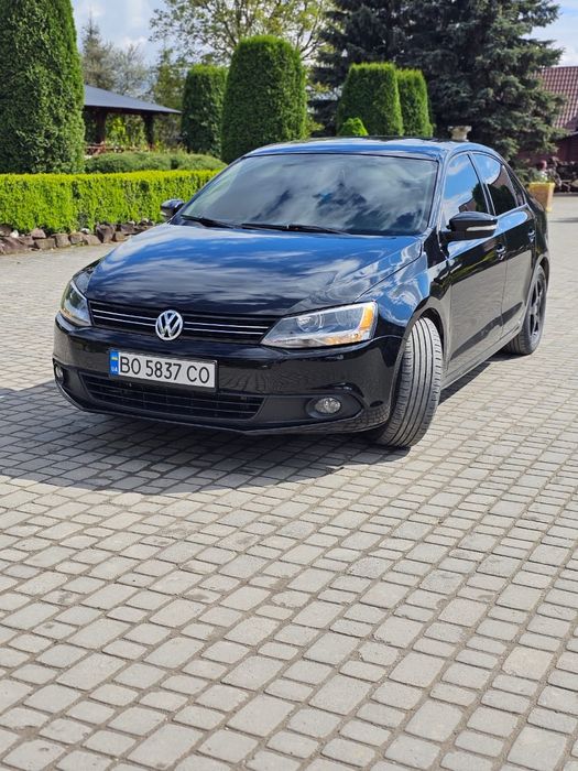 Продам VW Jetta.
