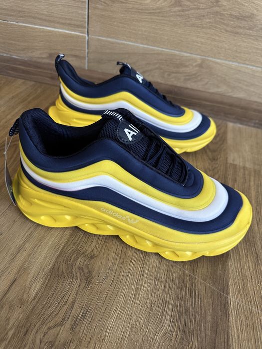 Кросівки Adidas p.43-28 см нові не підійшли