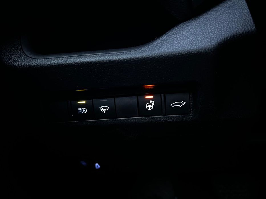 Toyota rav 4 hybryda 2019