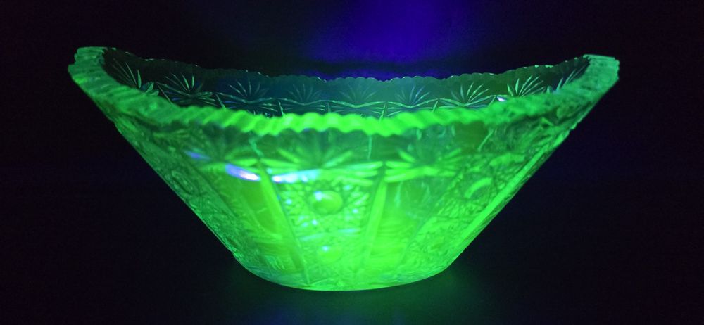 Uran szkło uranowe zdobione turkusowe