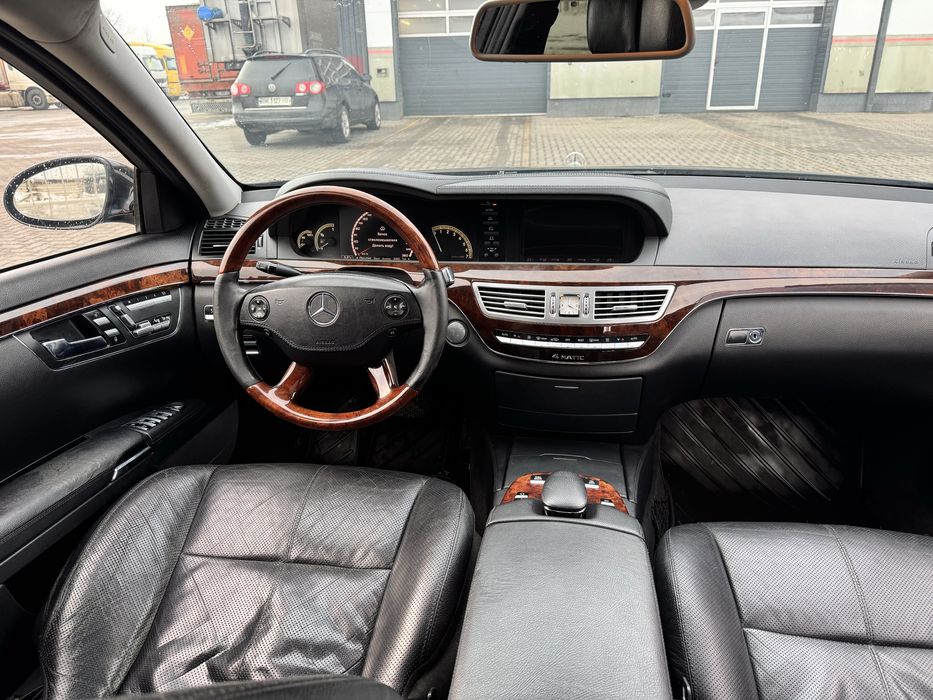 Mercedes-Benz S W221 2008 року 5.5 бензин на пневмо Мерседес