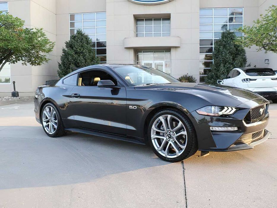 Ford Mustang GT Premium      2023
