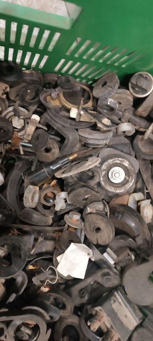 Fiat 126p przelotki gumowe karoserii rózne tylko do malucha