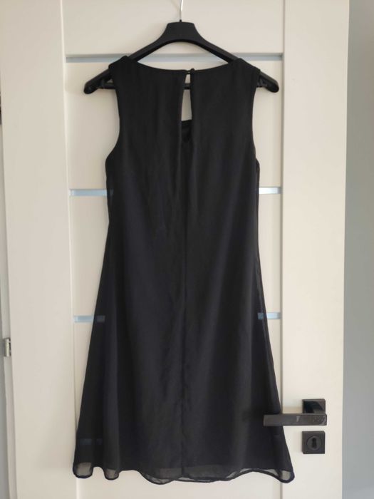 Sukienka czarna elegancka lekka zwiewna S/36