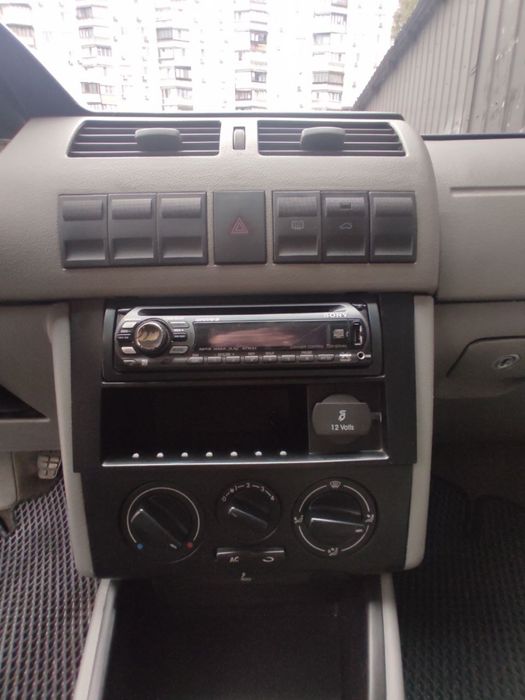 Volkswagen Pointer