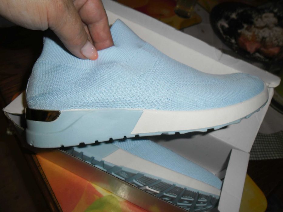 nowe buty sportowe niebieskie roz.40