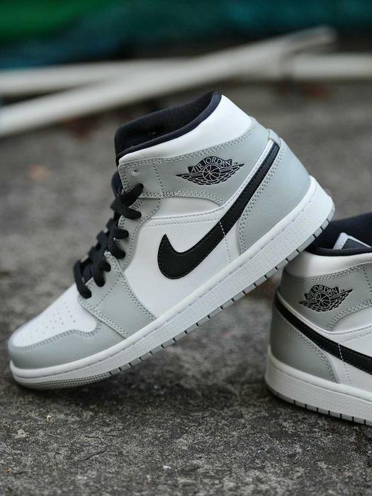 Jordan 1 Mid Light Smoke Grey-Rozmiar 39