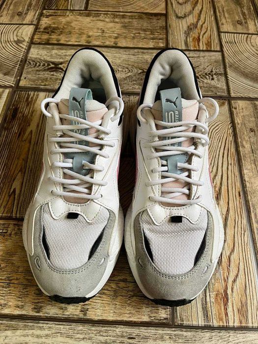 Кросівки жіночі Puma RS-Z REINVENT WNS