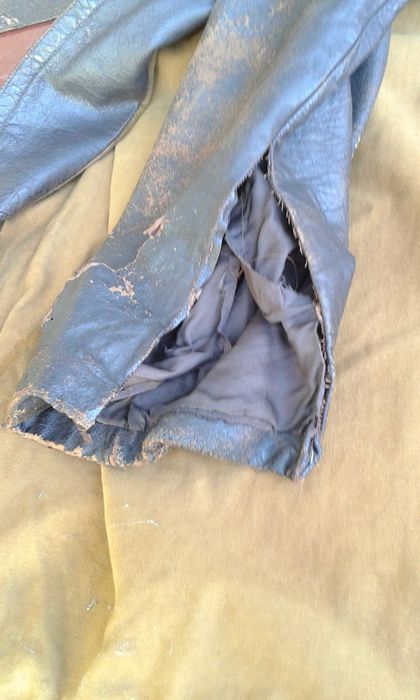 Продаю німецький шкіряний плащ часів другої світової війни