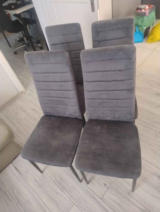 Стільці для кухні 4 штуки