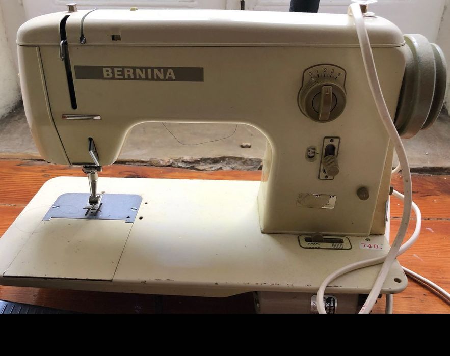 Máquina costura Bernina 718 manutenção em loja