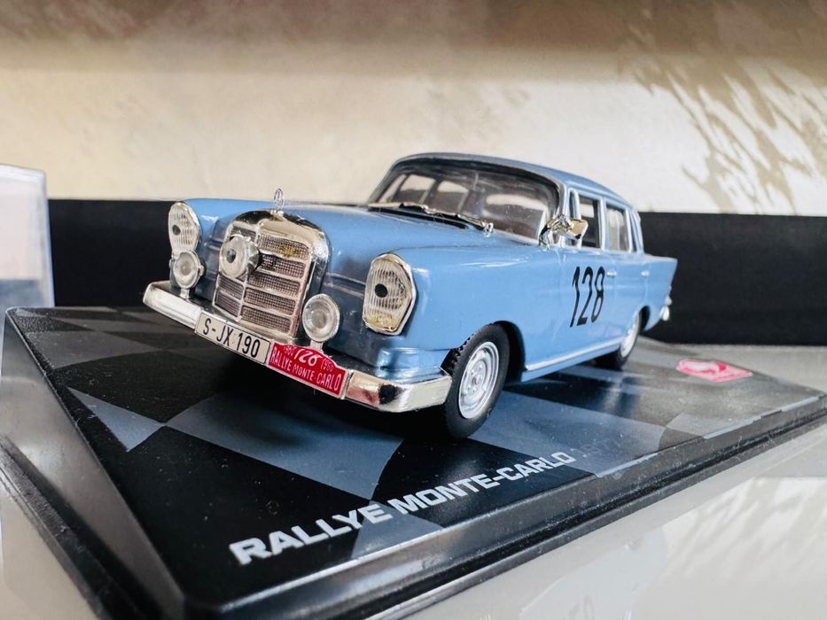 Mercedes benz 220se 1:43