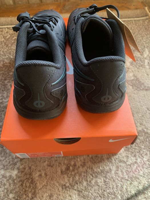 Кросівки Чоловічі. NIKE LEGEND 10 ACADEMY IC. Оригінал  (DV4341002)