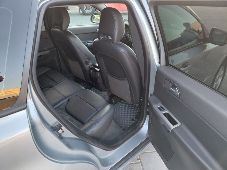 Продаю VOLVO V50.