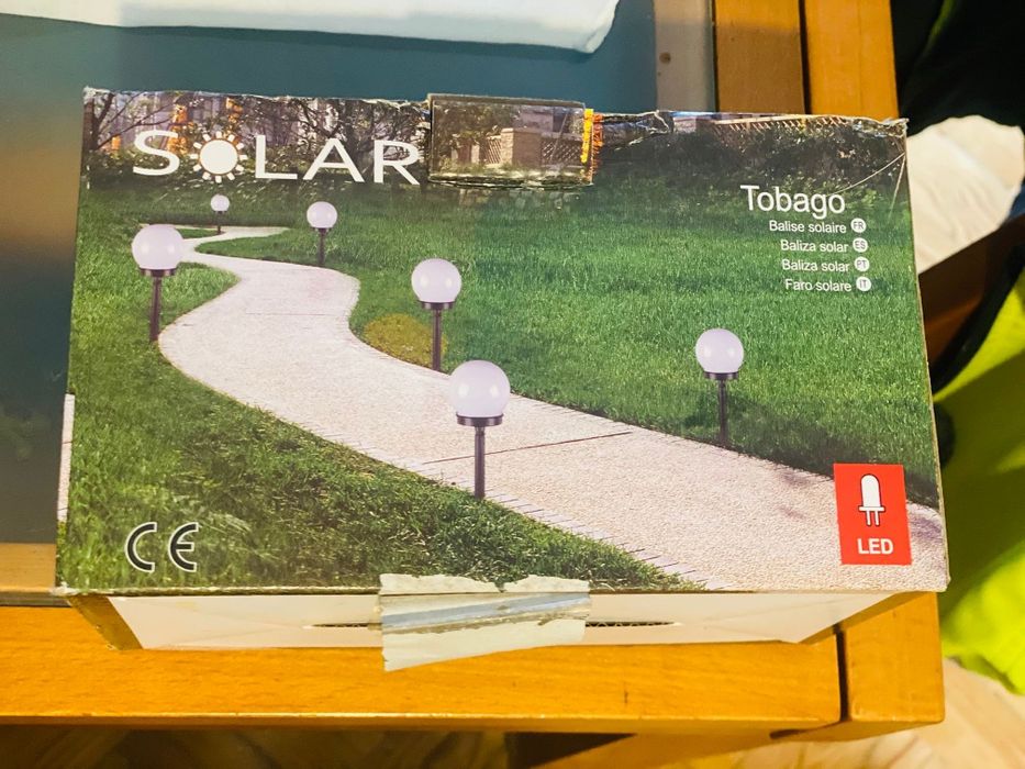 Vendo caixa com 2 solares LED da marca Tobago, ideais para iluminar e decorar o jardim, caminhos, passadeiras ou vasos exteriores.l.