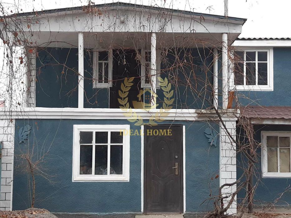 Продаж будинку в Києві в районі Червоний Хутір.