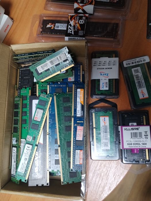 Оперативна пам'ять. Ddr4 (8,16,32). Ddr3  4,8