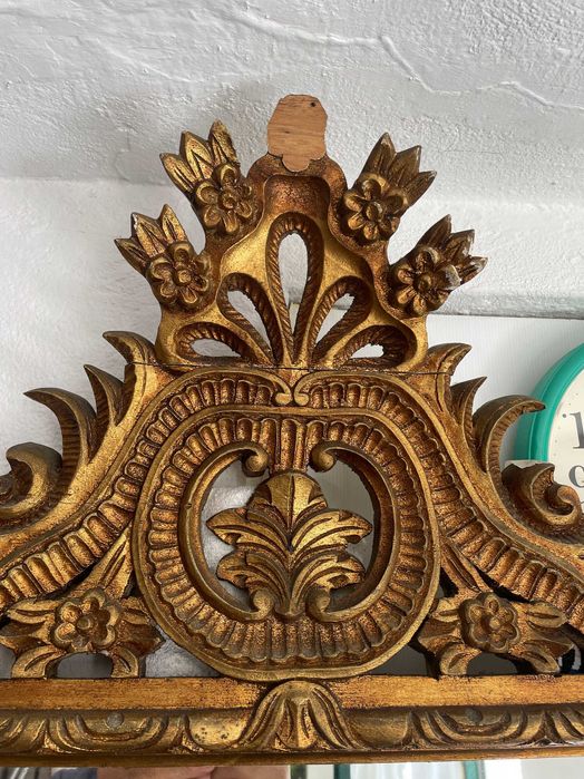 Vintage - Credencia/Mesa em talha dourada