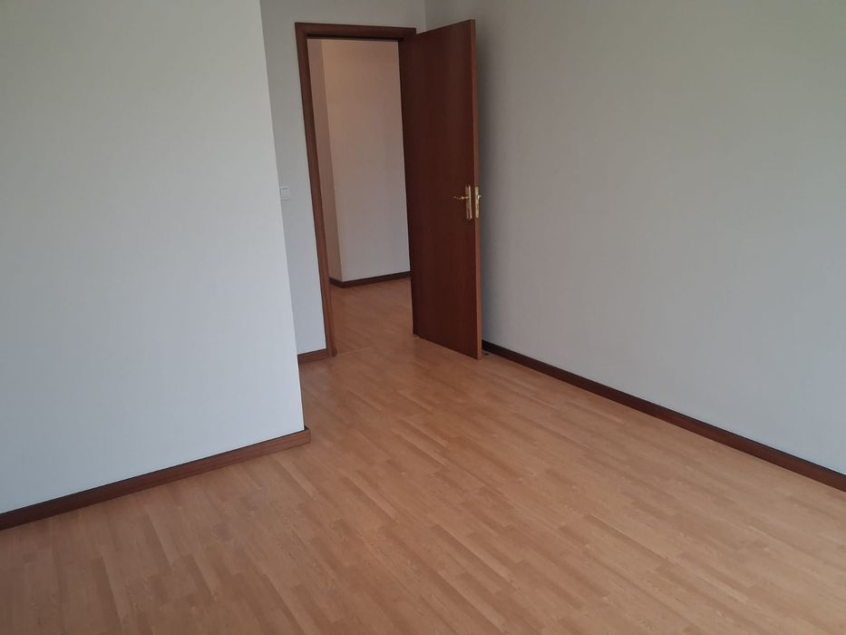 Apartamento T2 com lugar de garagem - Ermesinde