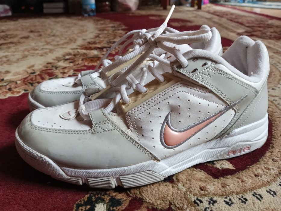 Buty NIKE rozmiar 42